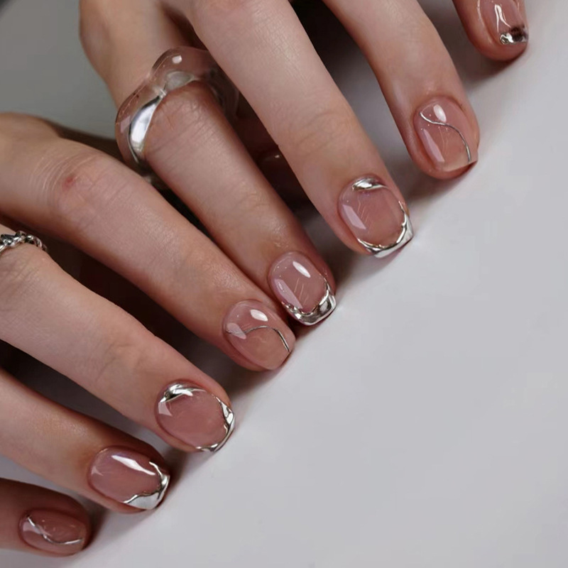 أظافر صناعية قصيرة للنساء والف - مراجعة Nail Art Press On وسعره