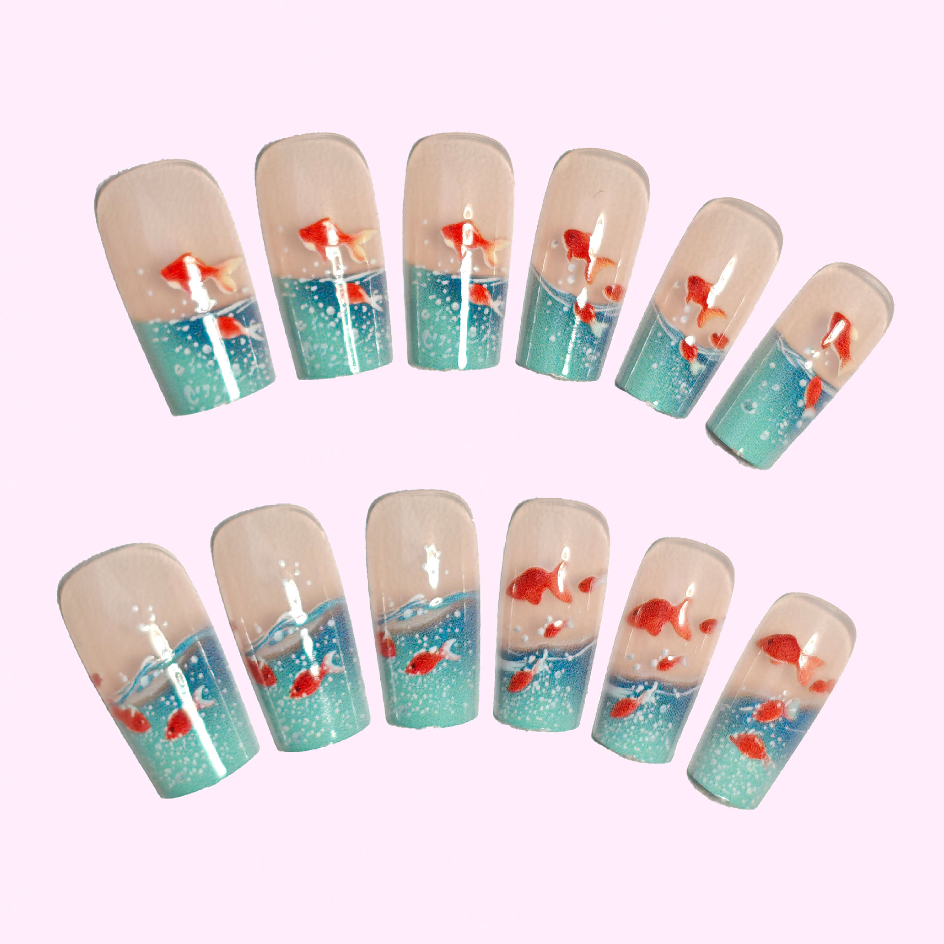 أظافر صناعية متوسطة الطول مربع - مراجعة Nail Art Press On وسعره
