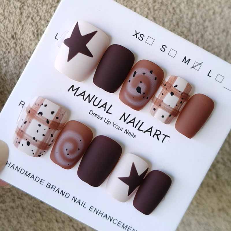 10 قطعة الخريف والشتاء مسمار ا - مراجعة Nail Art Press On وسعره